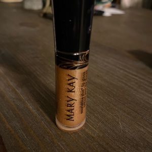 Mary Kay sparkly lip gloss